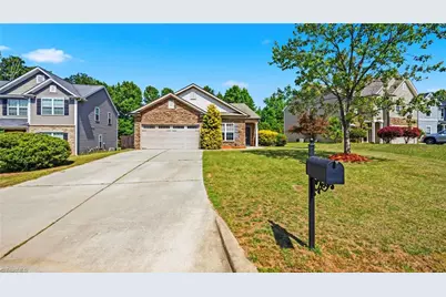 4035 Saint Johns Street, High Point, NC 27265 - Photo 4