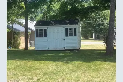401 N 4th Avenue, Mayodan, NC 27027 - Photo 22
