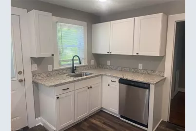 401 N 4th Avenue, Mayodan, NC 27027 - Photo 2