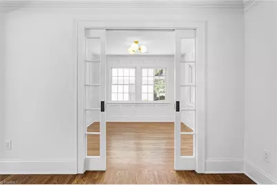 1109 Buckingham Road, Greensboro, NC 27408 - Photo 6