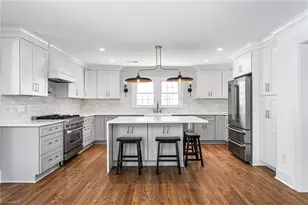 1109 Buckingham Rd, Greensboro, NC 27408 - Photo 12