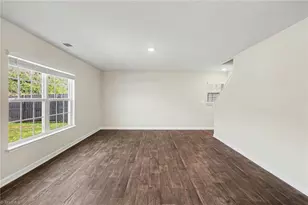 5105 Black Frst Dr, Greensboro, NC 27405 - Photo 4