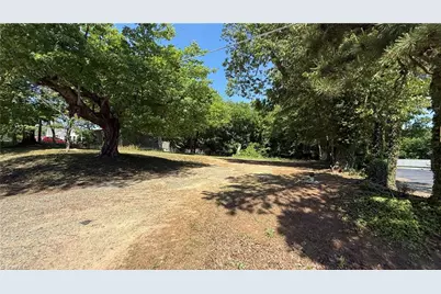 945 Fisher Ferry Street, Thomasville, NC 27360 - Photo 2