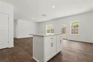 319 Waylon Ct, Lexington, NC 27295 - Photo 4