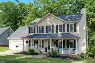 626 Creekridge Dr, Eden, NC 27288 - Photo 4