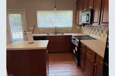 30 Pilot Ridge Court, Greensboro, NC 27407 - Photo 8
