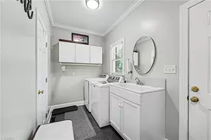 225 Devonway St, Eden, NC 27288 - Photo 34