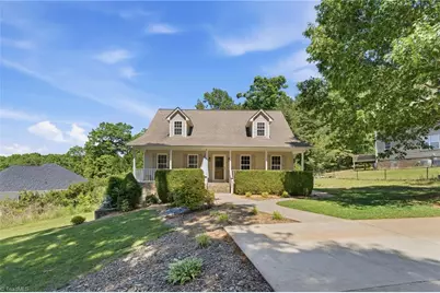 2586 Butterfly Trail, Randleman, NC 27317 - Photo 4