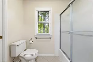 1021 Benjamin Pkwy, Greensboro, NC 27408 - Photo 26