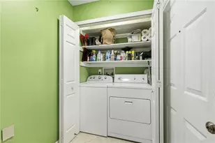 1021 Benjamin Pkwy, Greensboro, NC 27408 - Photo 30