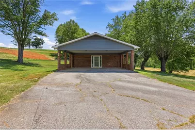 954-1 Parsonsville Road, Purlear, NC 28665 - Photo 6