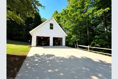 2472 Hamby Mountain Road, Wilkesboro, NC 28697 - Photo 32
