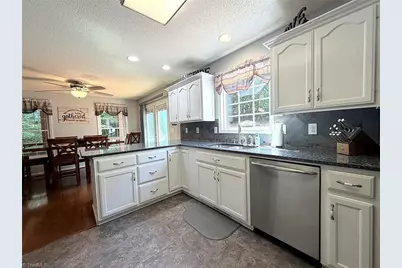 2472 Hamby Mountain Road, Wilkesboro, NC 28697 - Photo 10