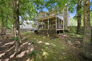 1914 Treyburn Ln, High Point, NC 27265 - Photo 18