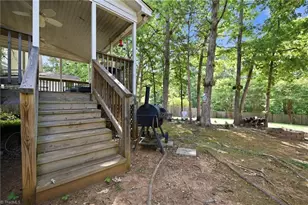 1914 Treyburn Ln, High Point, NC 27265 - Photo 14