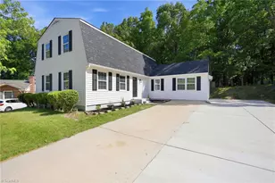 1930 Middlewood Ct, High Point, NC 27265 - Photo 2