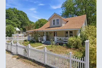 901 Montgomery Street, Reidsville, NC 27320 - Photo 2