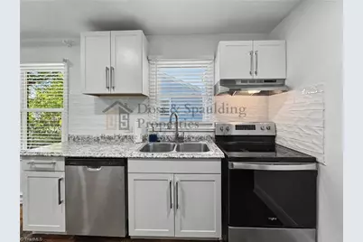 703 Abington Drive, Greensboro, NC 27401 - Photo 8