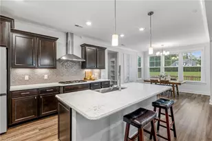 7834 Michaelis St, Greensboro, NC 27455 - Photo 6