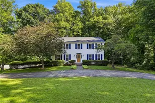 705 Luxbury Rd, Winston-Salem, NC 27104 - Photo 2