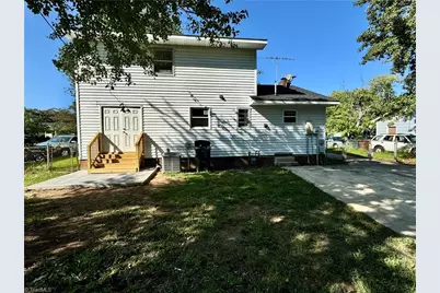 2401 Phoenix Drive, Greensboro, NC 27406 - Photo 34