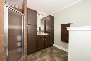 1332 Lake Drive 9, Lexington, NC 27292 - Photo 36