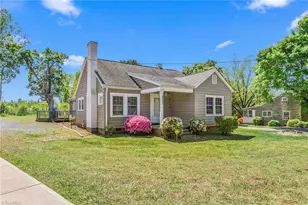 1203 S Fifth St, Mebane, NC 27302 - Photo 2