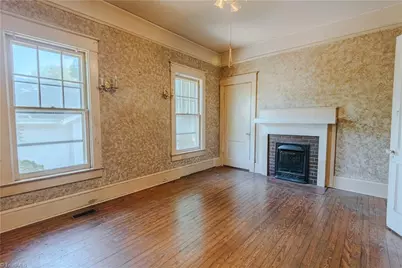 215 E Fifth Street, Burlington, NC 27215 - Photo 16