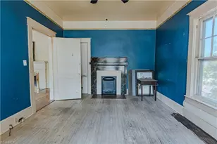 215 E 5th St, Burlington, NC 27215 - Photo 14