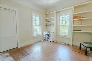 215 E 5th St, Burlington, NC 27215 - Photo 18