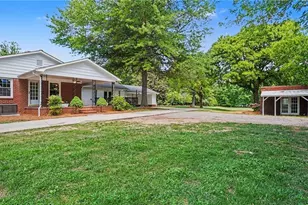 307 E Main St, Stoneville, NC 27048 - Photo 2