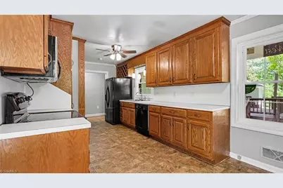307 E Main Street, Stoneville, NC 27048 - Photo 16