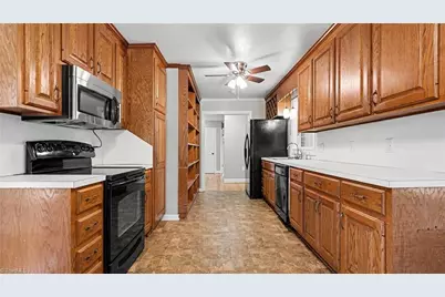 307 E Main Street, Stoneville, NC 27048 - Photo 14