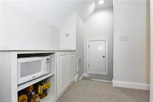 3702 Regents Park Ln, Greensboro, NC 27455 - Photo 32