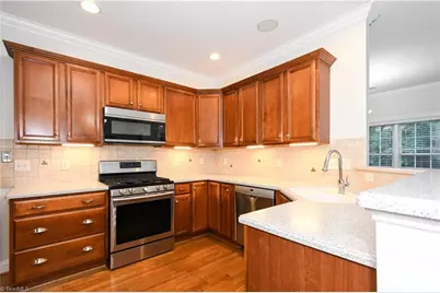 3702 Regents Park Lane, Greensboro, NC 27455 - Photo 10
