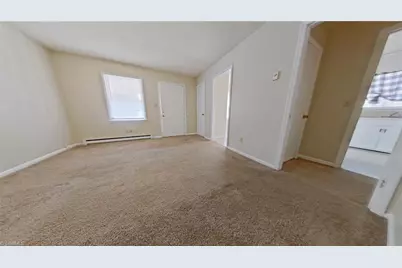 1105 Meadowbrook Boulevard, High Point, NC 27260 - Photo 4