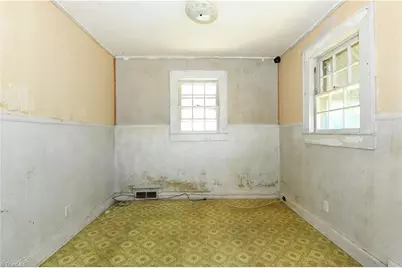 1402 Oak Ridge Road, Kernersville, NC 27284 - Photo 10