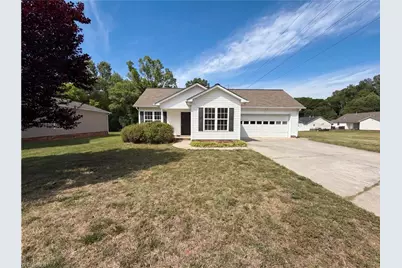 2015 Gyro Drive, Winston-Salem, NC 27127 - Photo 1
