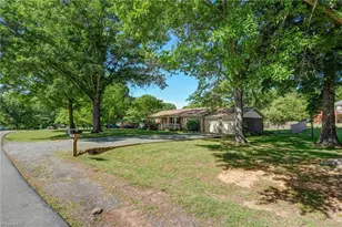 130 Fieldale Dr, Stoneville, NC 27048 - Photo 4