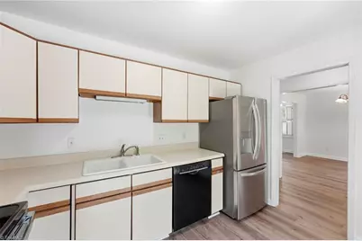 1121 Sherwood Drive #10, Burlington, NC 27215 - Photo 10