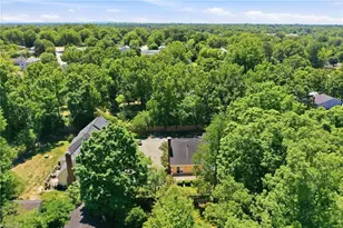 1121 Sherwood Dr, Burlington, NC 27215 - Photo 28