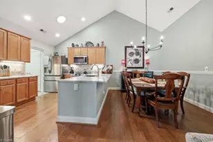 4332 Grassy Moss Dr, Greensboro, NC 27409 - Photo 6