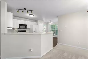2219 Delaney Dr, Burlington, NC 27215 - Photo 6