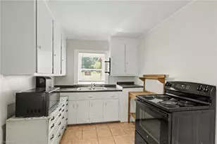 1602 Larkin St, High Point, NC 27262 - Photo 12