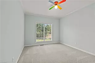 3744 Deerfield St, High Point, NC 27265 - Photo 18