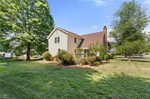 926 Branchwood Dr, Kernersville, NC 27284 - Photo 36