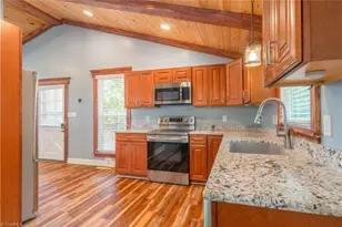 81 Pine Tree Dr, Roaring Gap, NC 28668 - Photo 14