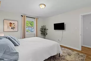 3010 Shady Lawn Dr, Greensboro, NC 27408 - Photo 20