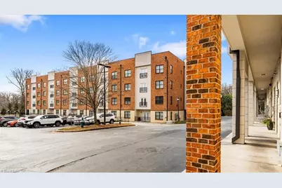 2920 Martinsville Road #301, Greensboro, NC 27408 - Photo 2
