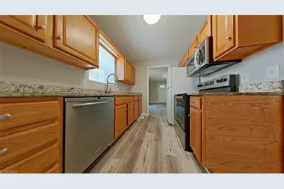 1602 Humble Street #201, Asheboro, NC 27203 - Photo 2